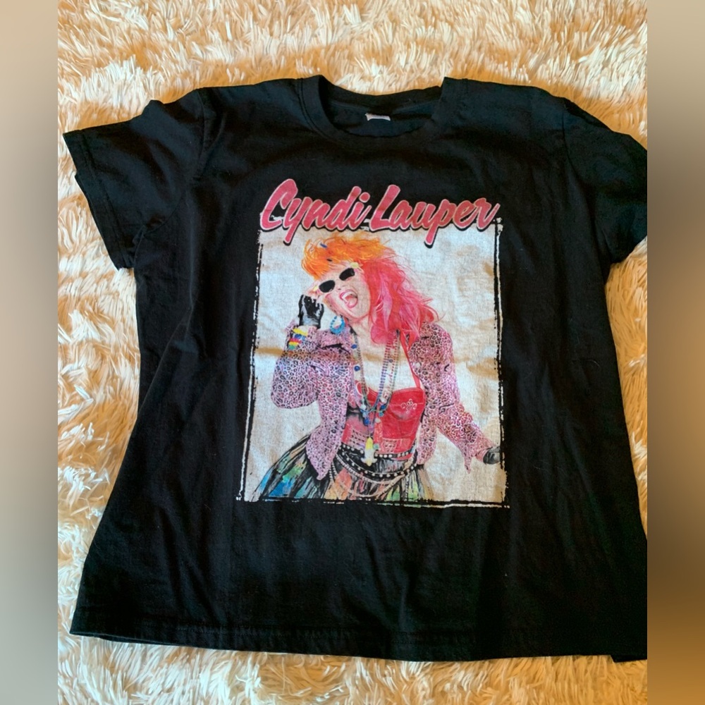 Black Graphic Tee - Short Sleeve